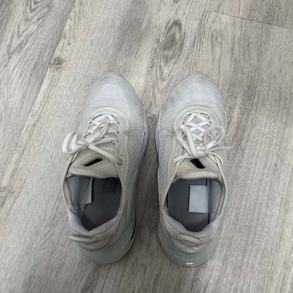 Nike sneakers - Picture 2 of 4